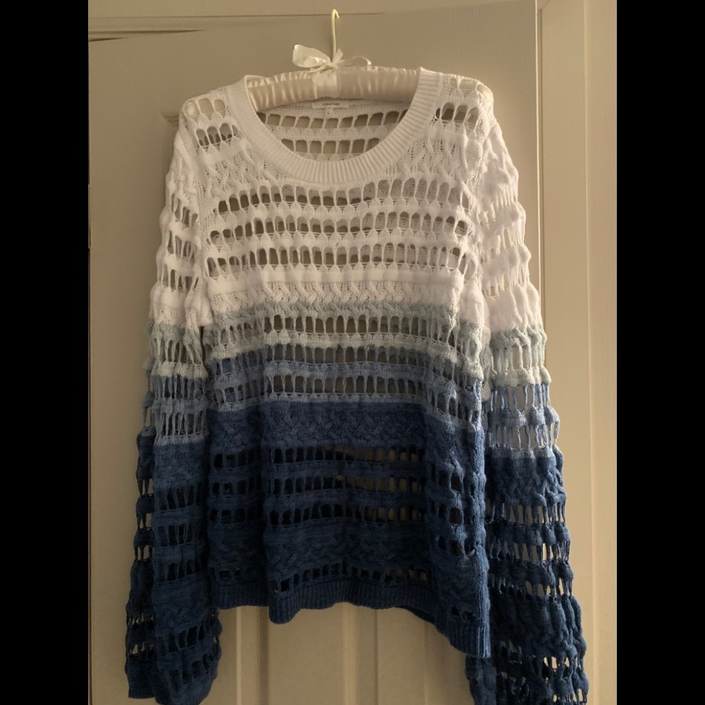 Open knit /lightweight sweater